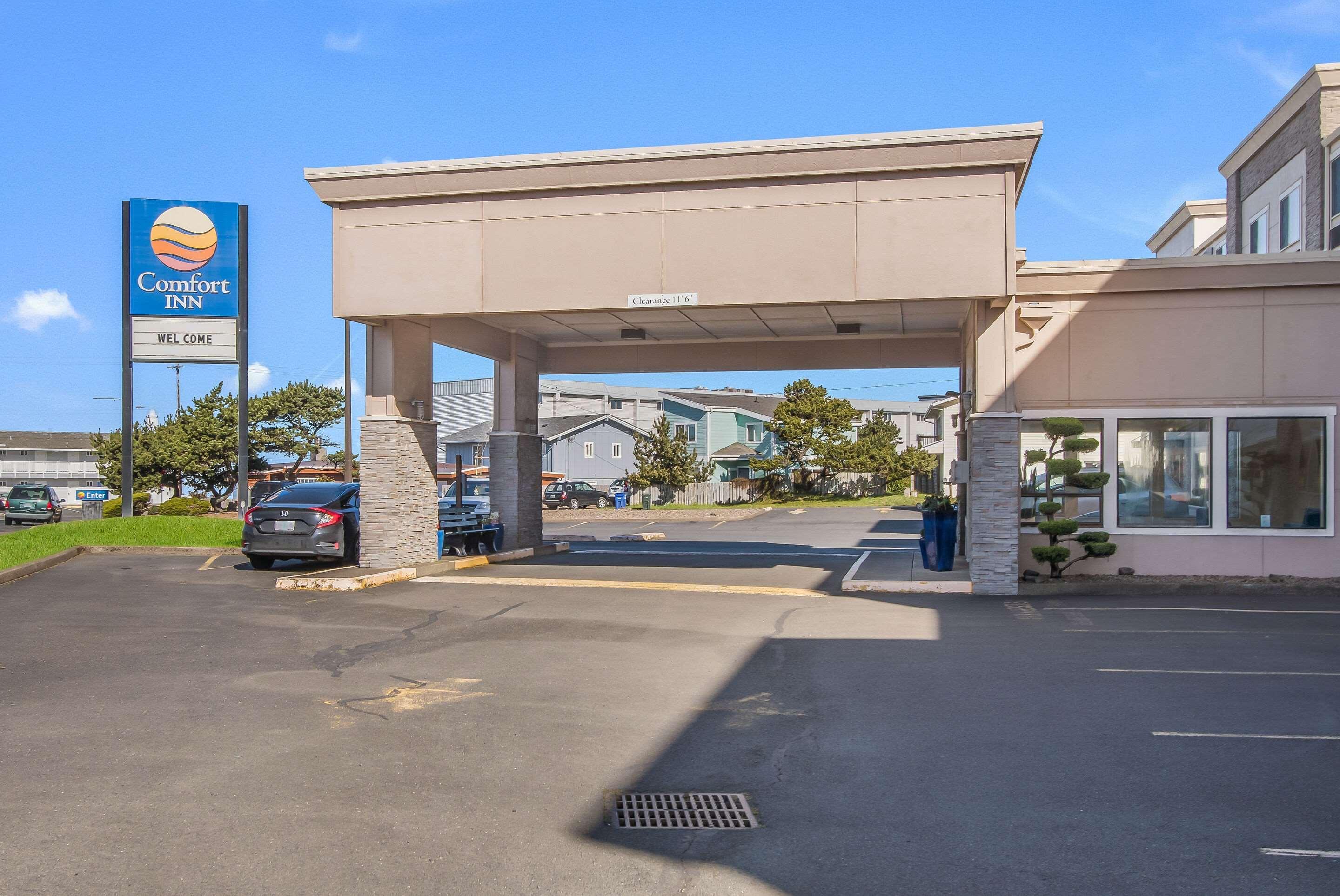 Comfort Inn Ньюпорт Экстерьер фото
