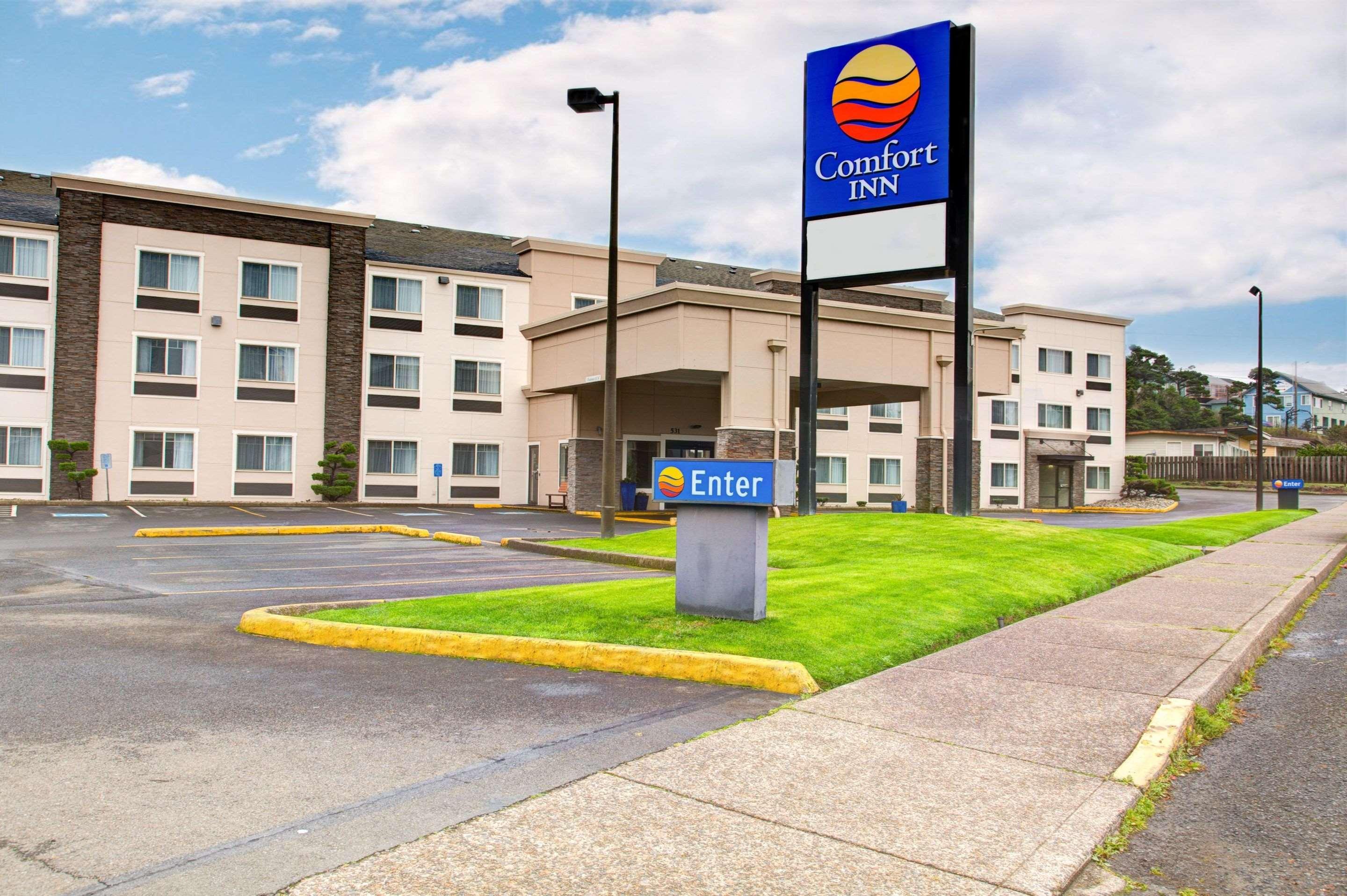 Comfort Inn Ньюпорт Экстерьер фото