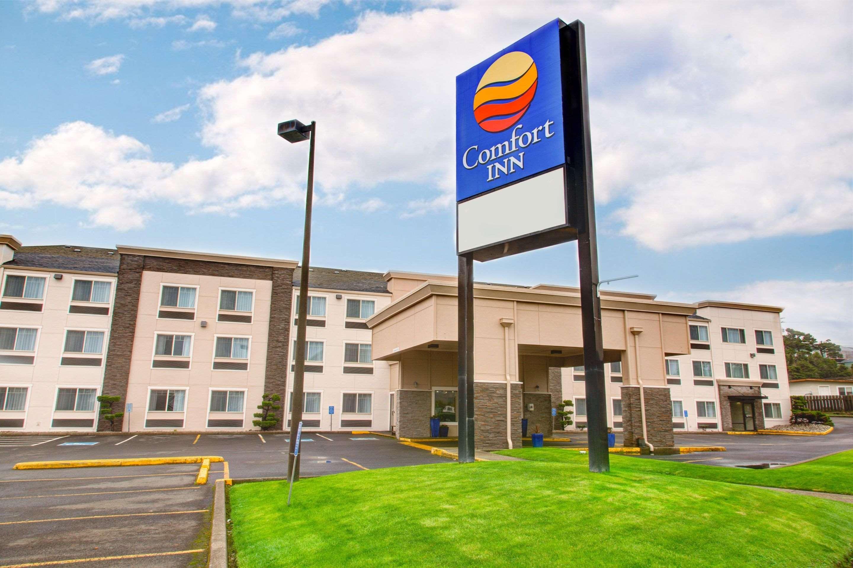 Comfort Inn Ньюпорт Экстерьер фото
