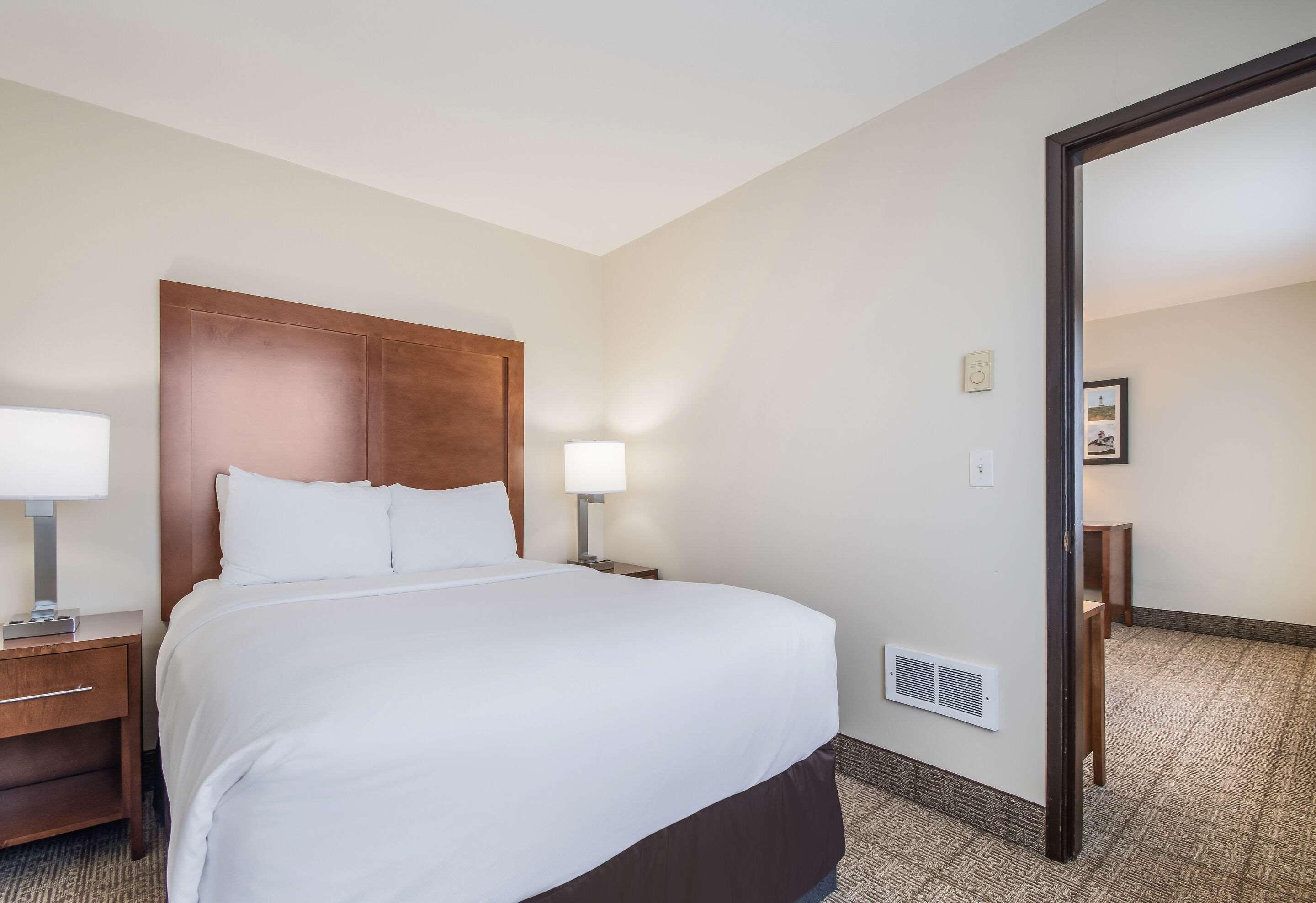 Comfort Inn Ньюпорт Экстерьер фото