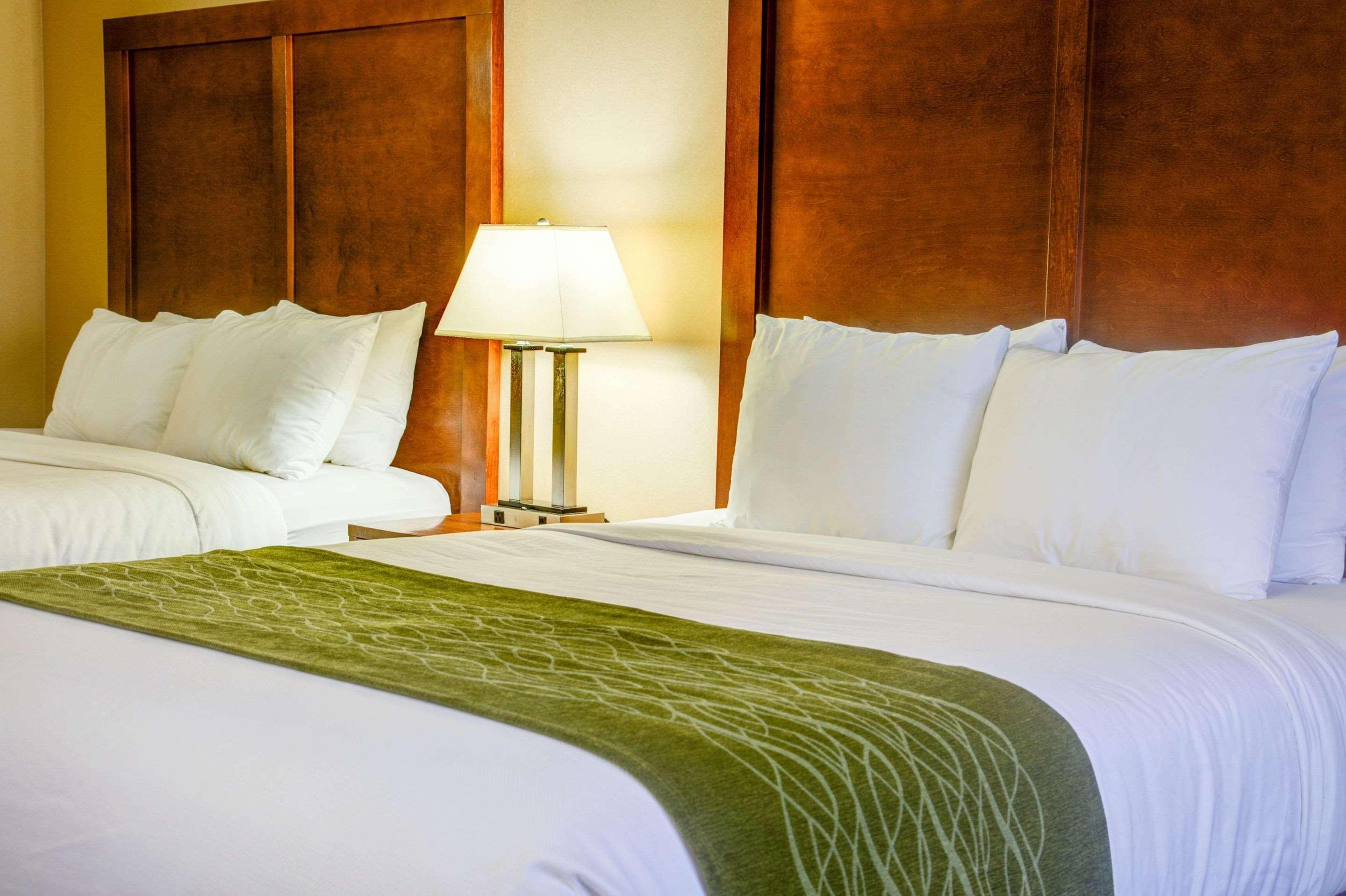 Comfort Inn Ньюпорт Экстерьер фото